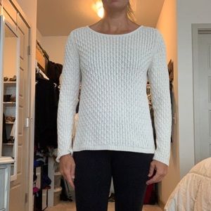 Scoop neck sweater